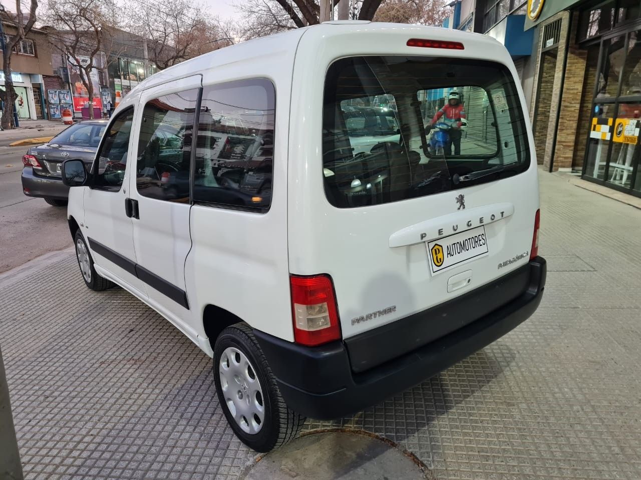 Peugeot Partner Usada en Mendoza, deRuedas