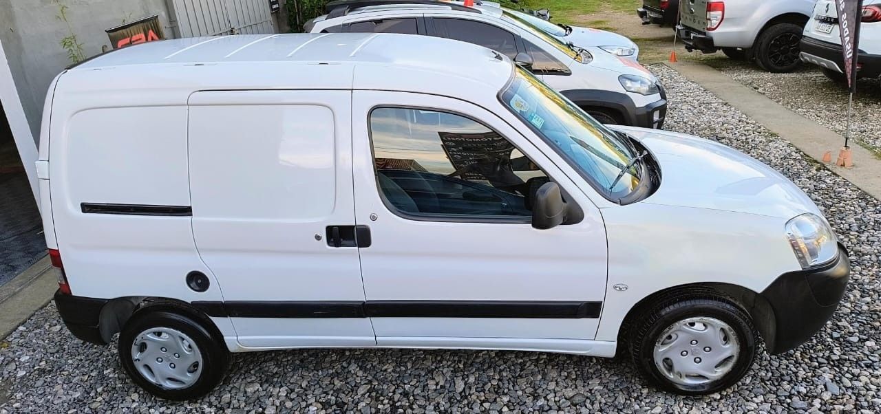 Peugeot Partner Usada Financiado en Córdoba, deRuedas