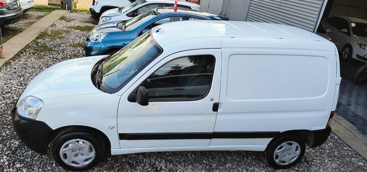 Peugeot Partner Usada Financiado en Córdoba, deRuedas