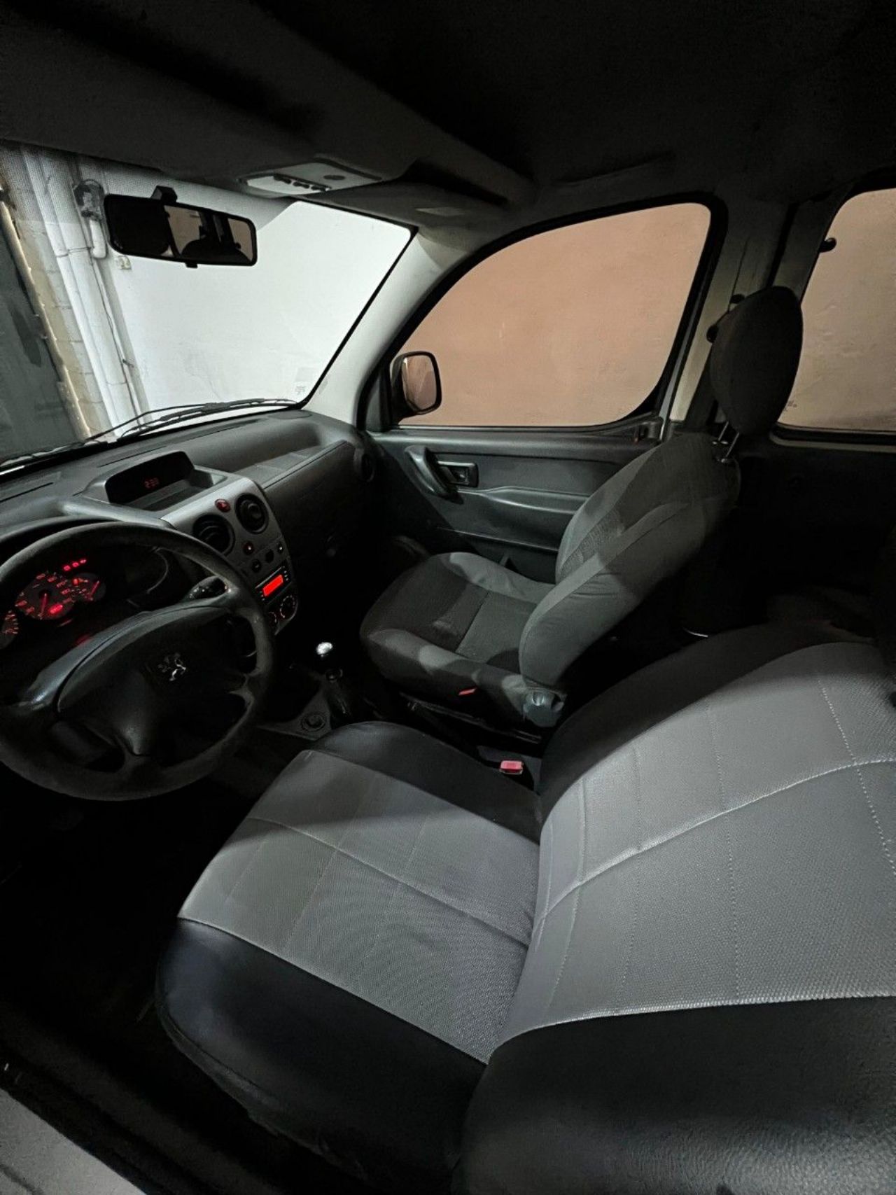 Peugeot Partner Usada Financiado en Córdoba, deRuedas