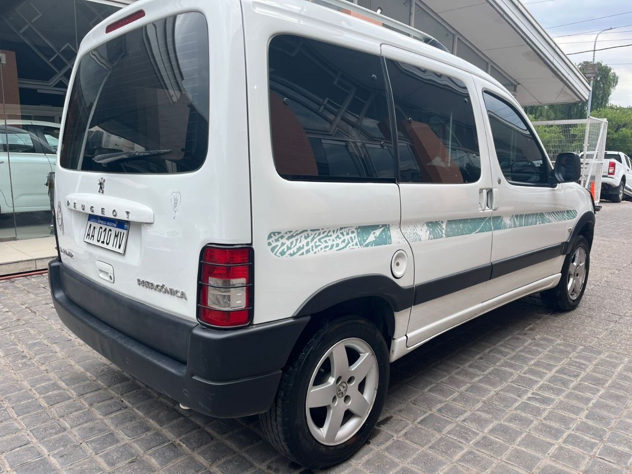 Peugeot Partner Usada Financiado en Mendoza, deRuedas