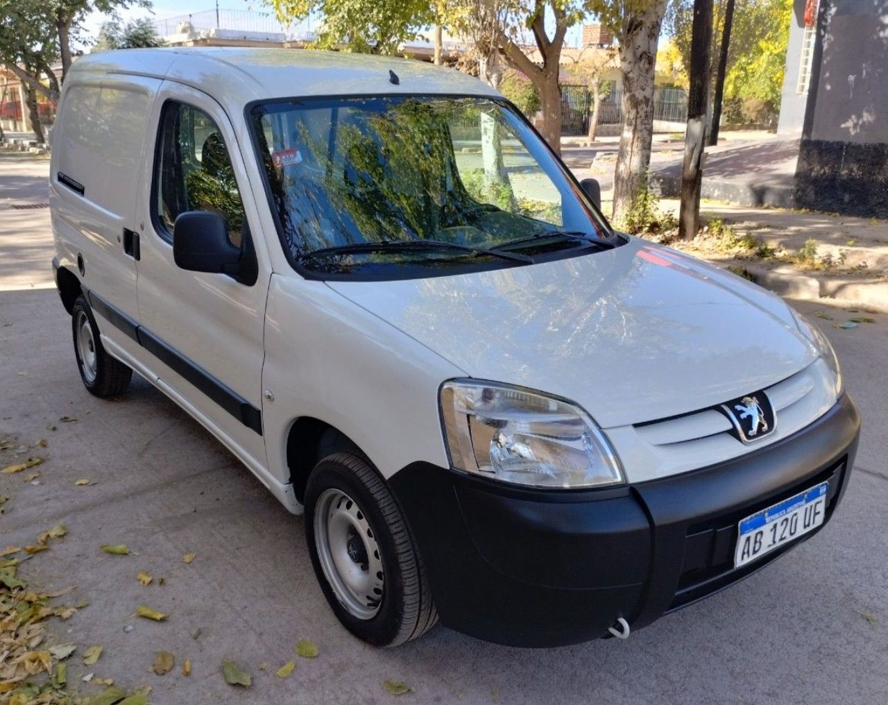 Peugeot Partner Usada en Mendoza, deRuedas