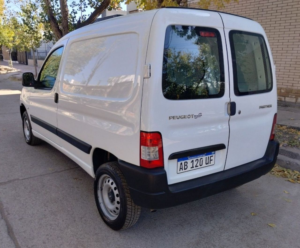 Peugeot Partner Usada en Mendoza, deRuedas