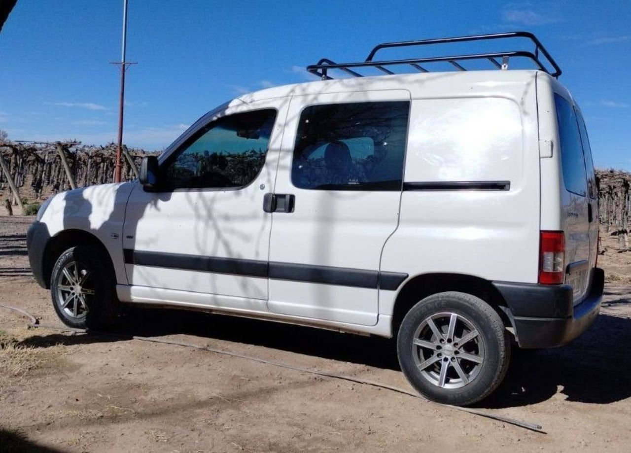 Peugeot Partner Usada en Mendoza, deRuedas
