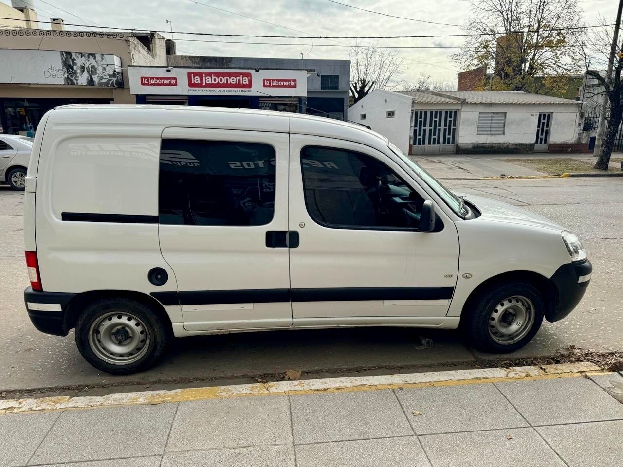 Peugeot Partner Usada en Buenos Aires, deRuedas
