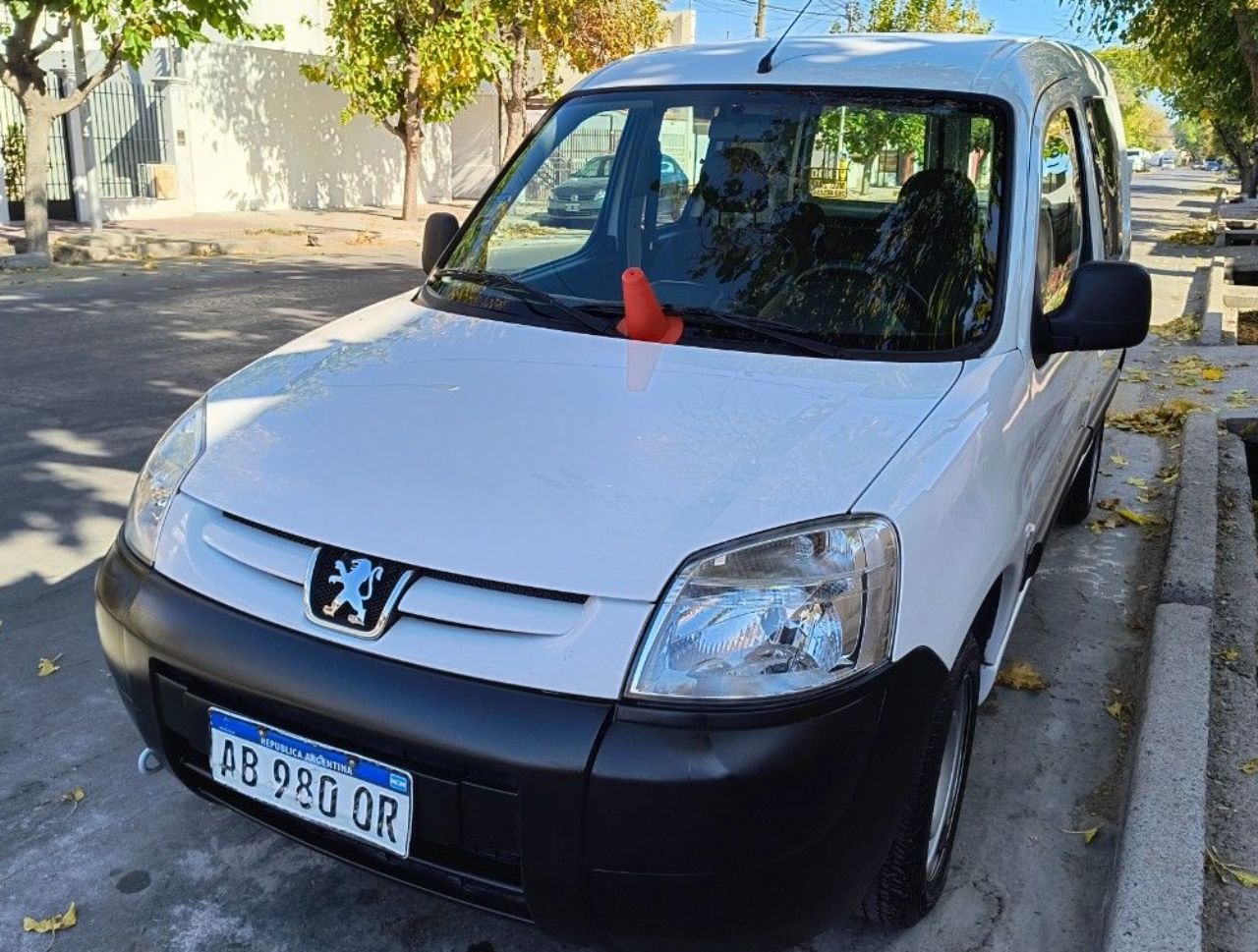 Peugeot Partner Usada en Mendoza, deRuedas
