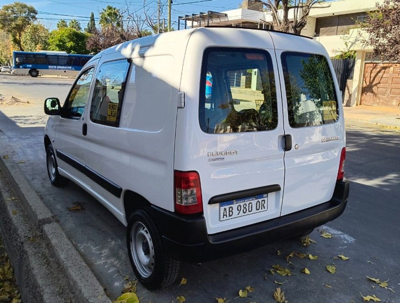 Peugeot Partner Usada en Mendoza, deRuedas