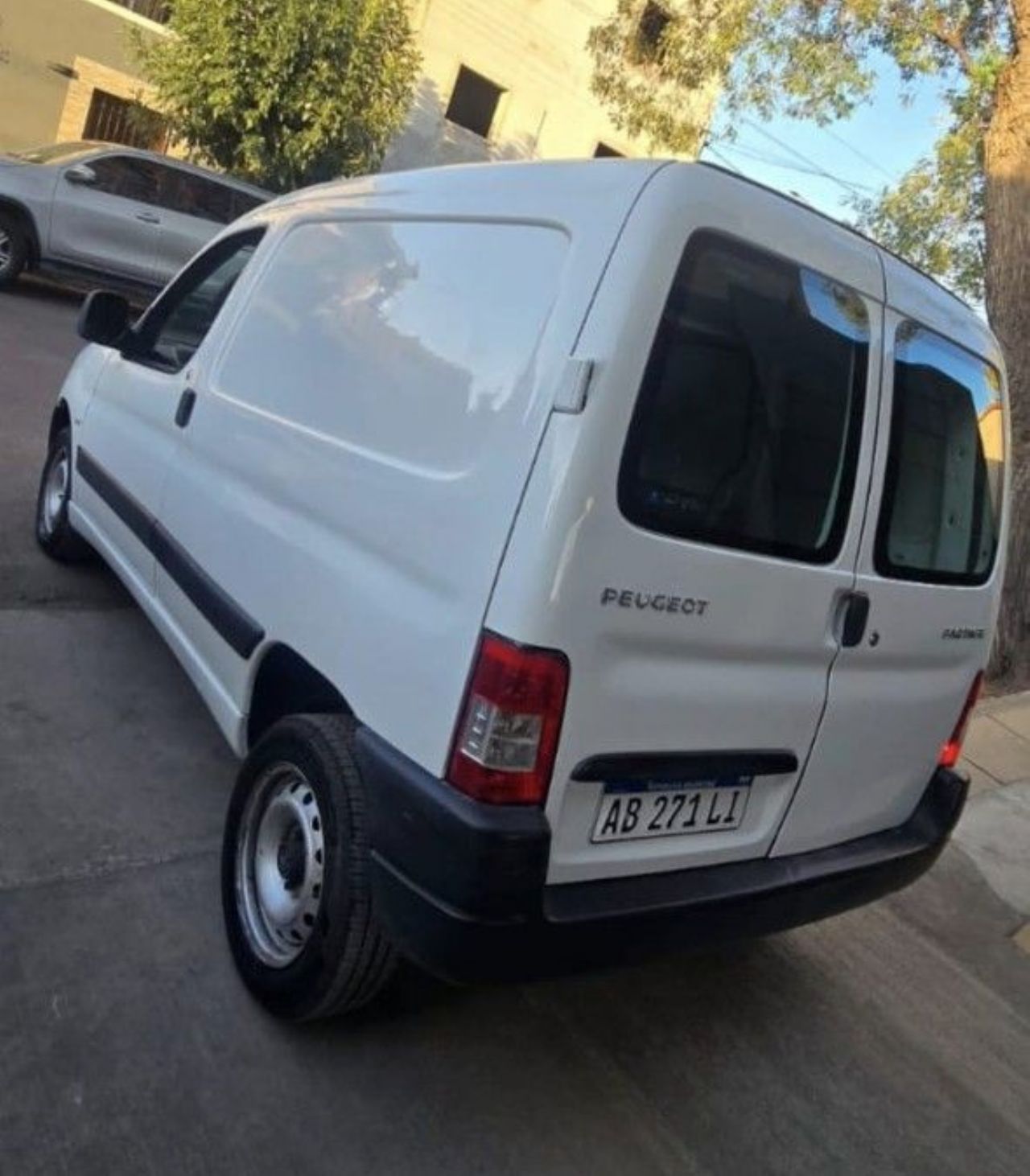 Peugeot Partner Usada en Mendoza, deRuedas