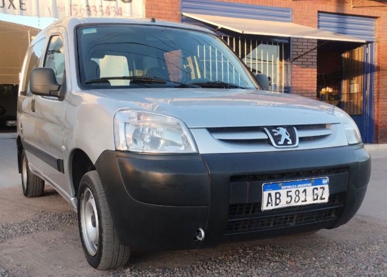 Peugeot Partner Usada en Mendoza, deRuedas