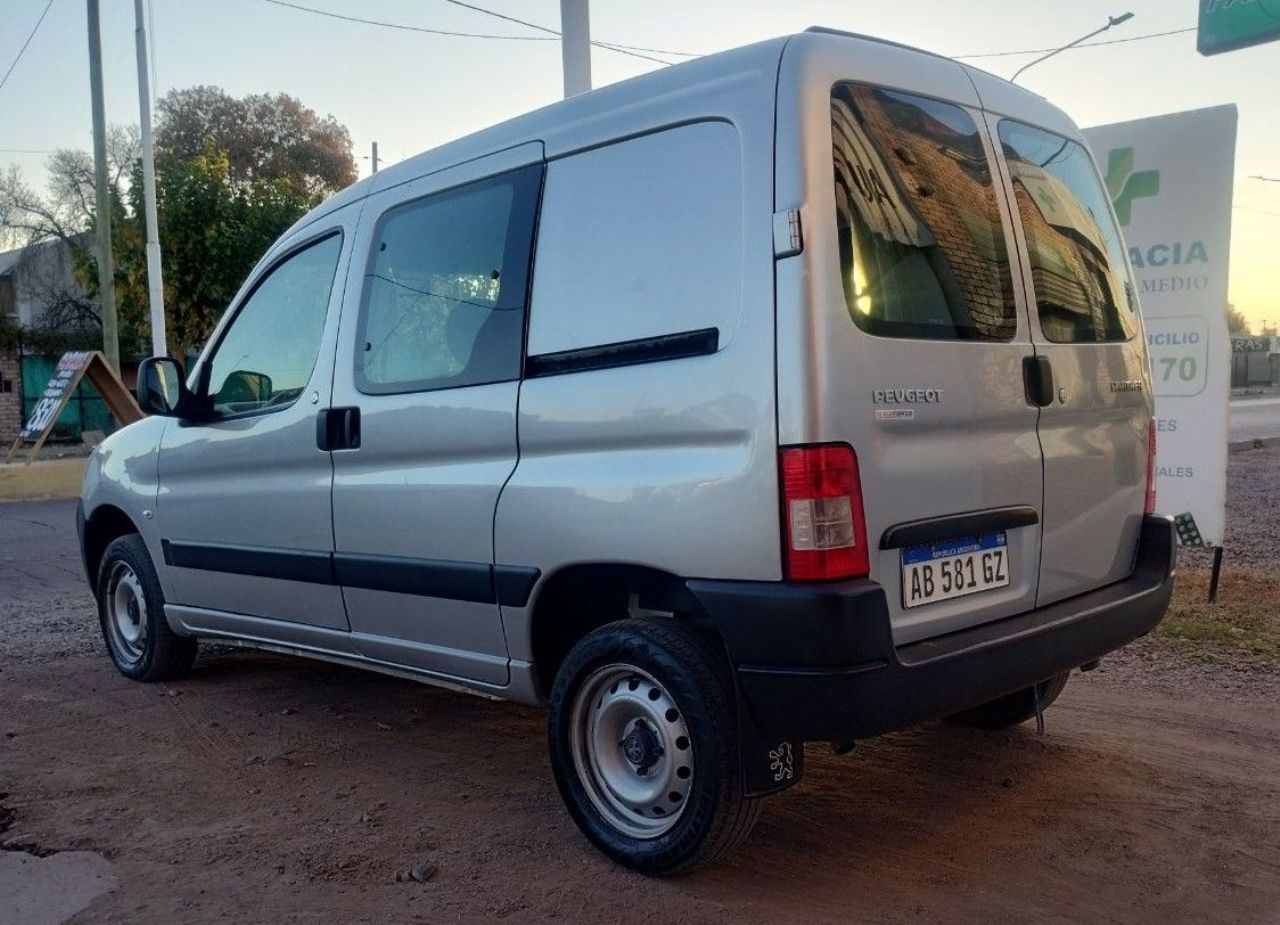 Peugeot Partner Usada en Mendoza, deRuedas