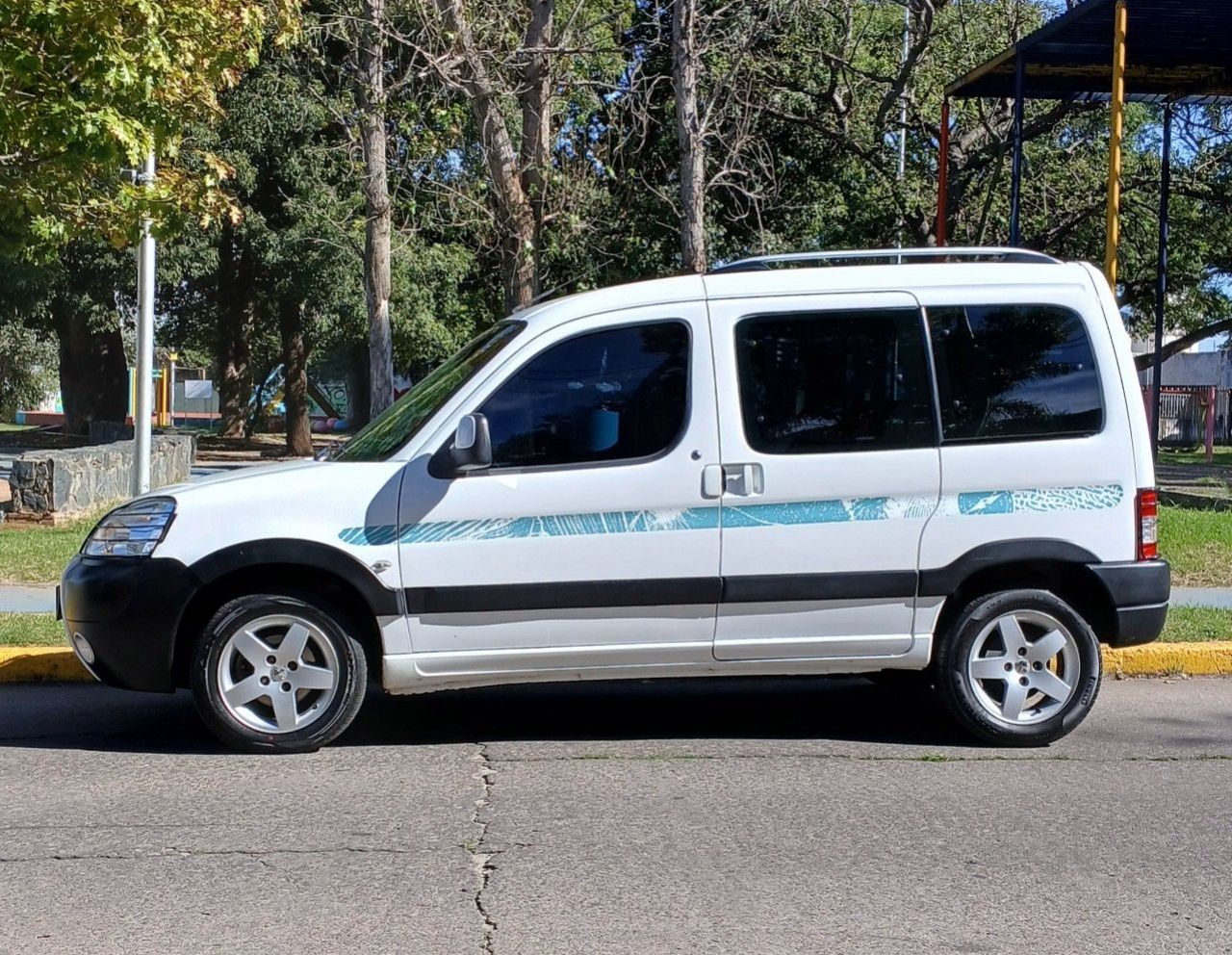 Peugeot Partner Usada Financiado en Córdoba, deRuedas