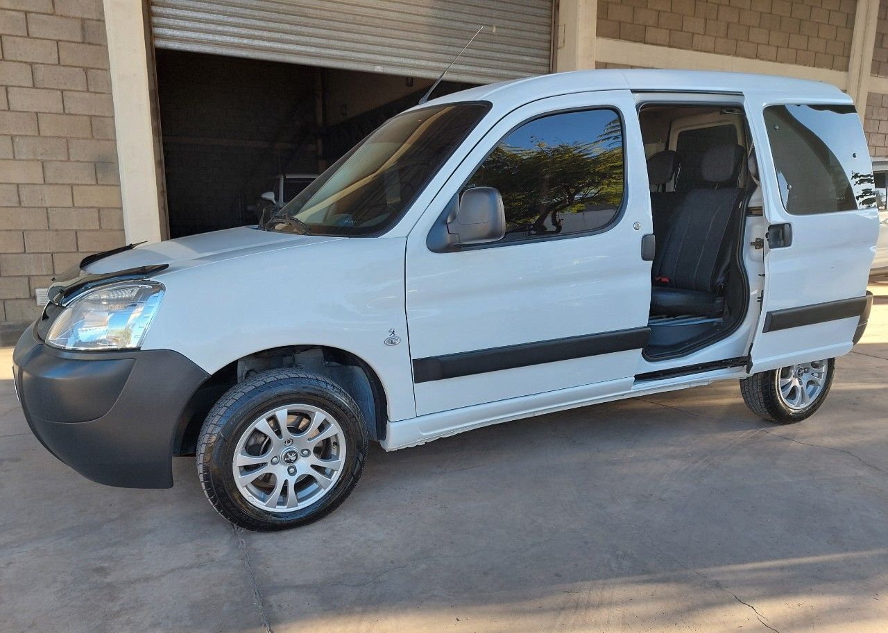 Peugeot Partner Usada Financiado en Mendoza, deRuedas