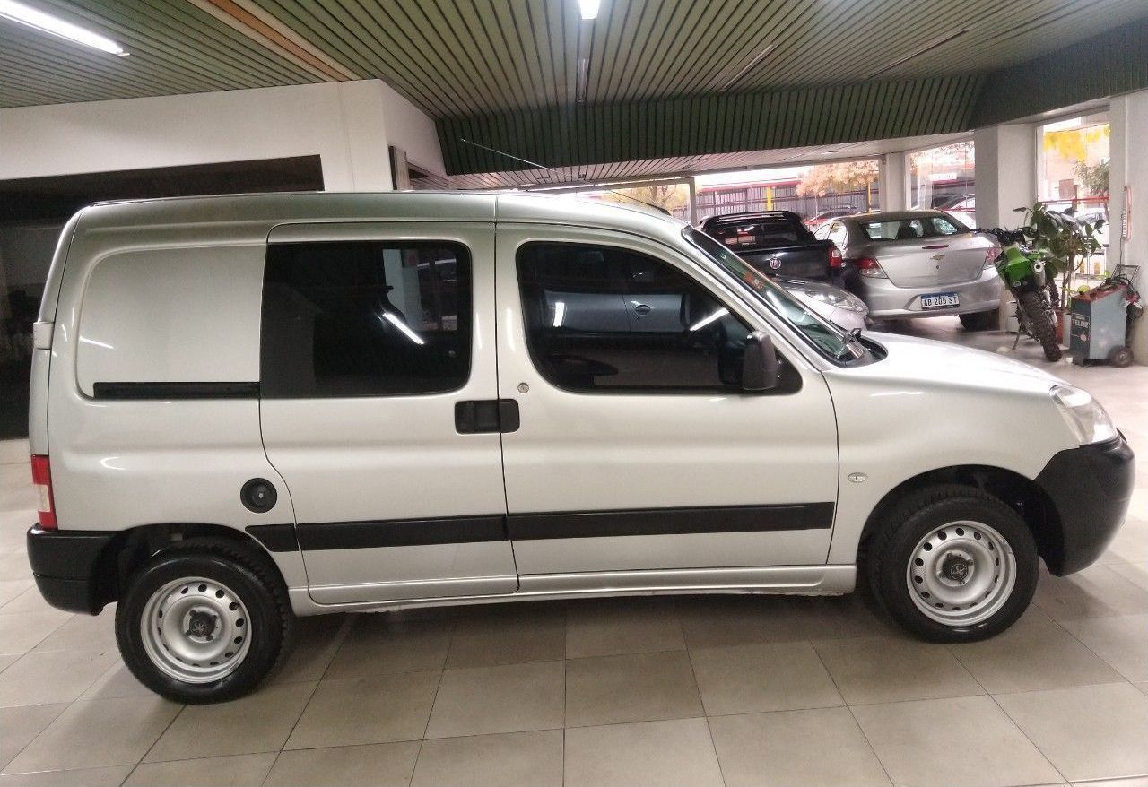 Peugeot Partner Usada en Mendoza, deRuedas