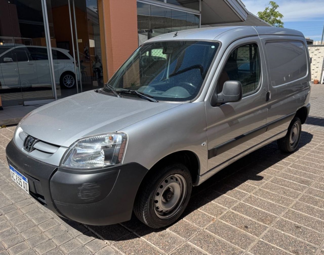 Peugeot Partner Usada Financiado en Mendoza, deRuedas