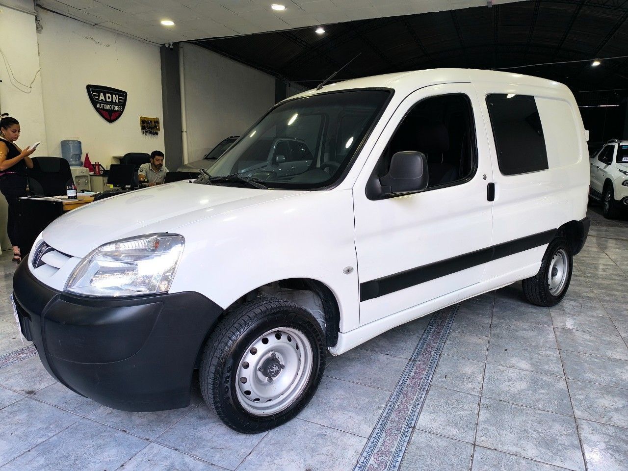 Peugeot Partner Usada en Mendoza, deRuedas