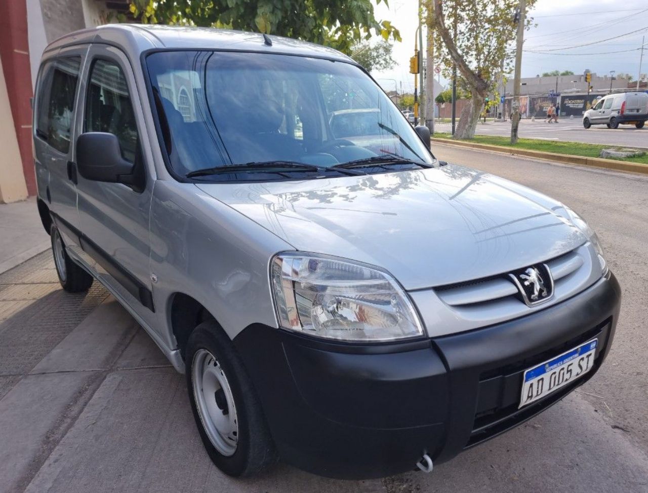 Peugeot Partner Usada Financiado en Mendoza, deRuedas