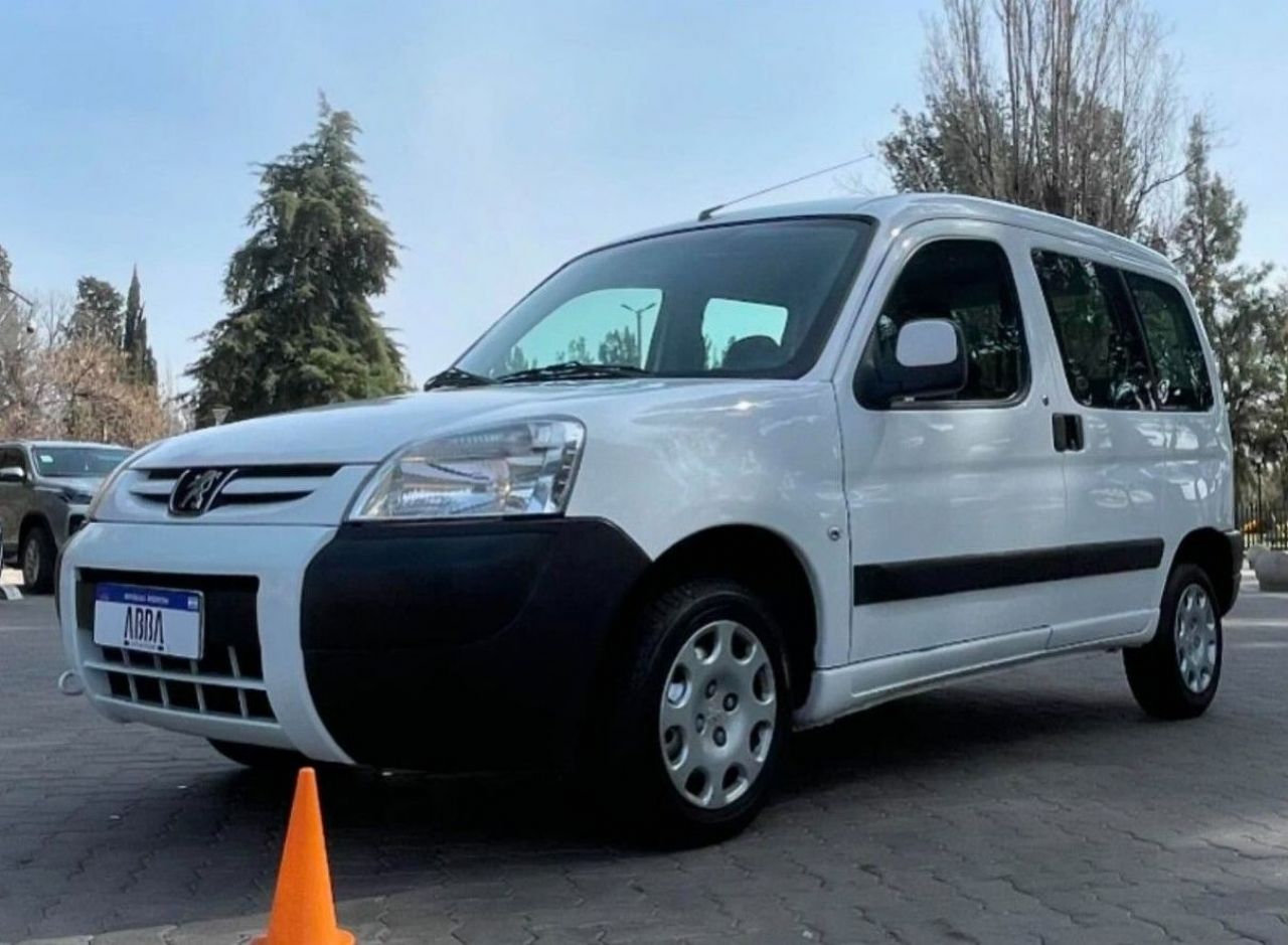Peugeot Partner Usada Financiado en Mendoza, deRuedas