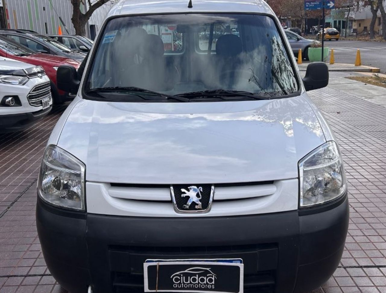 Peugeot Partner Usada Financiado en Mendoza, deRuedas