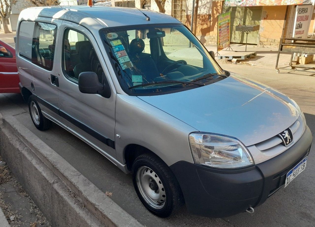 Peugeot Partner Usada en Mendoza, deRuedas