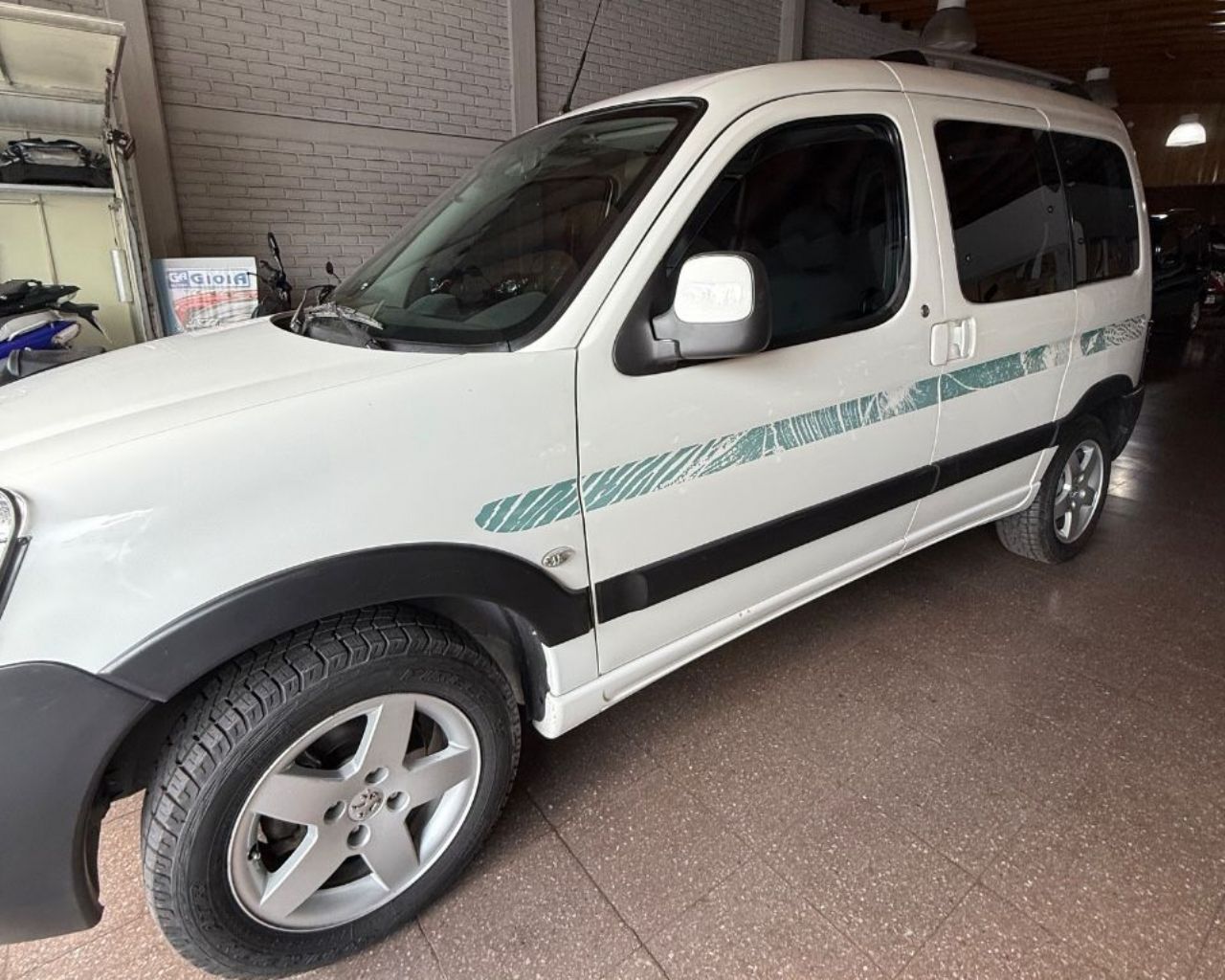 Peugeot Partner Usada Financiado en Mendoza, deRuedas