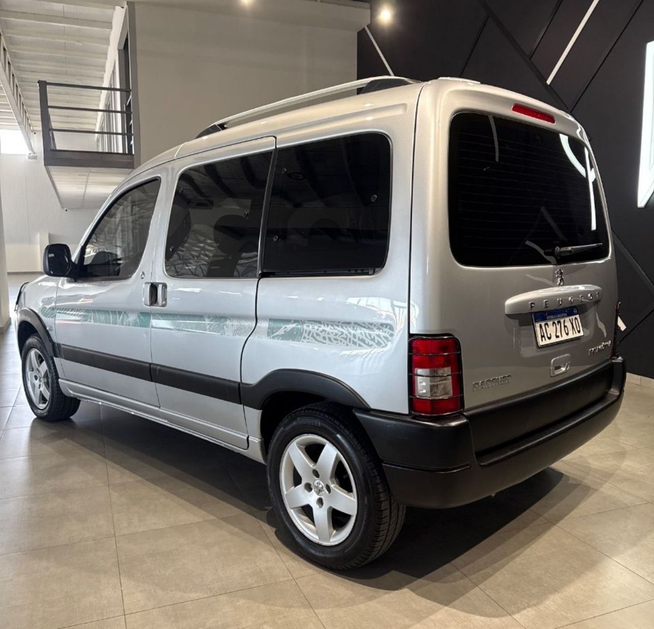 Peugeot Partner Usada Financiado en Mendoza, deRuedas
