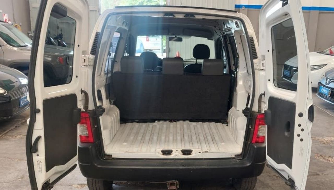 Peugeot Partner Usada Financiado en Mendoza, deRuedas