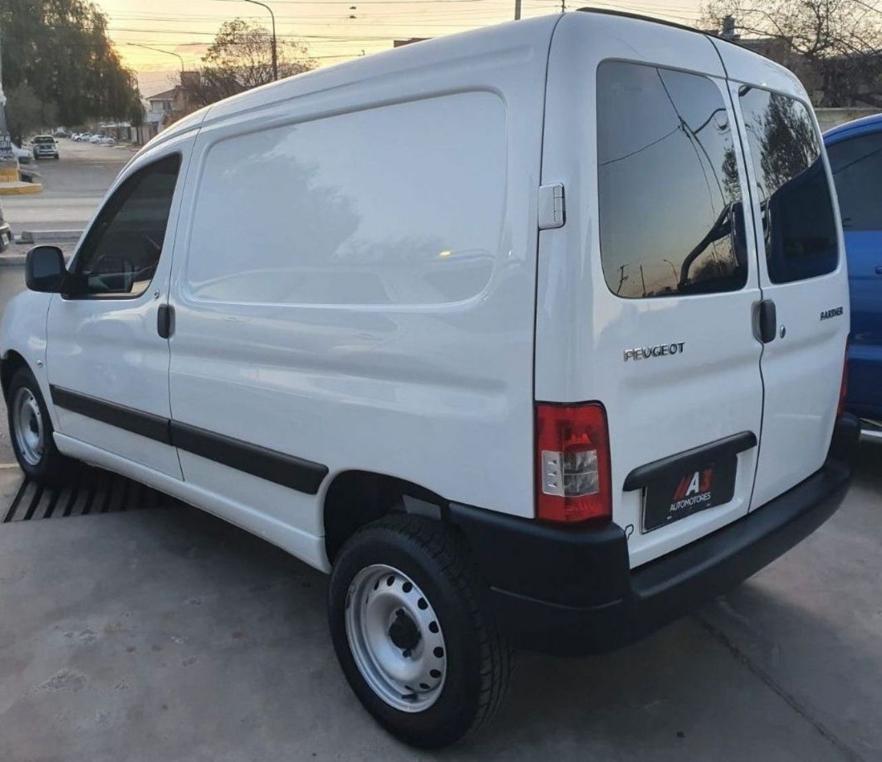 Peugeot Partner Usada en Mendoza, deRuedas