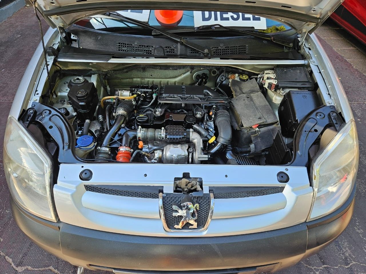 Peugeot Partner Usada en Mendoza, deRuedas