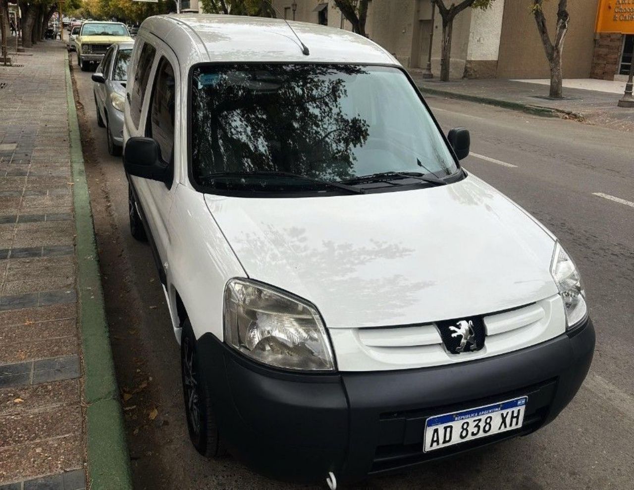Peugeot Partner Usada en Mendoza, deRuedas