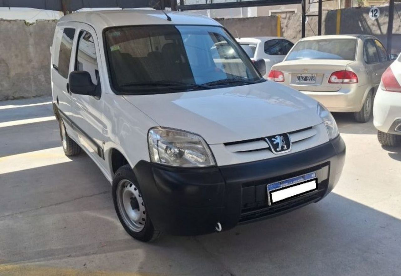 Peugeot Partner Usada en Tucumán, deRuedas