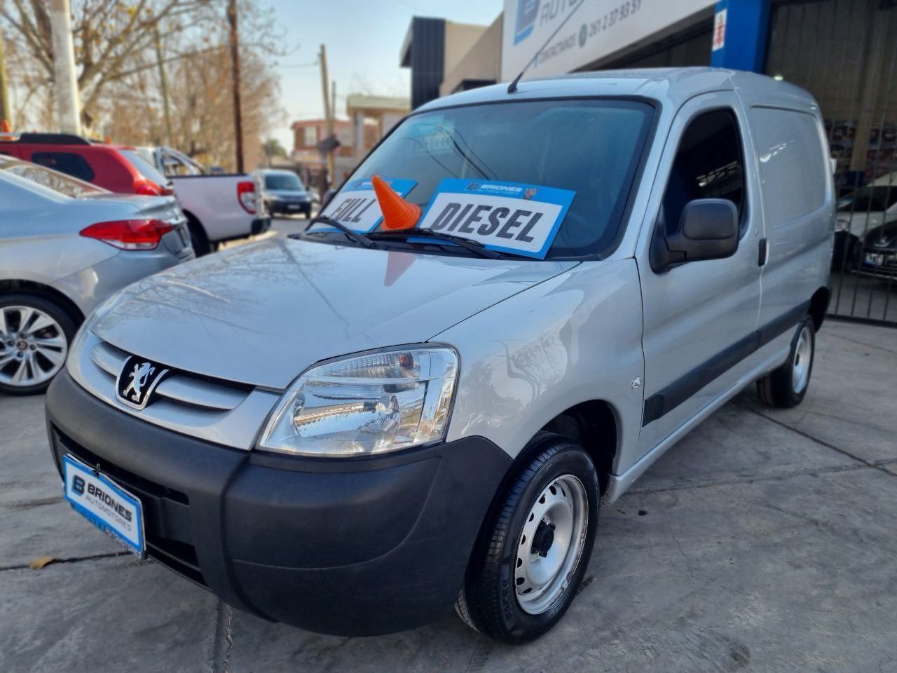 Peugeot Partner Usada en Mendoza, deRuedas