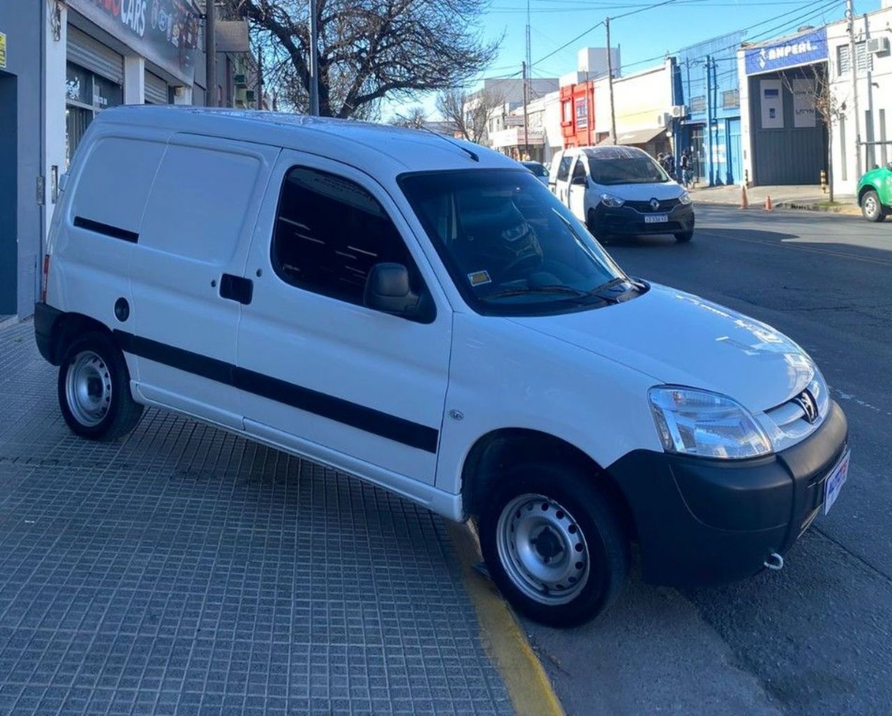 Peugeot Partner Usada Financiado en Córdoba, deRuedas