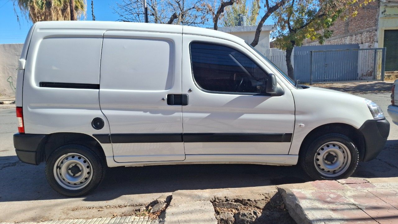 Peugeot Partner Usada en Mendoza, deRuedas
