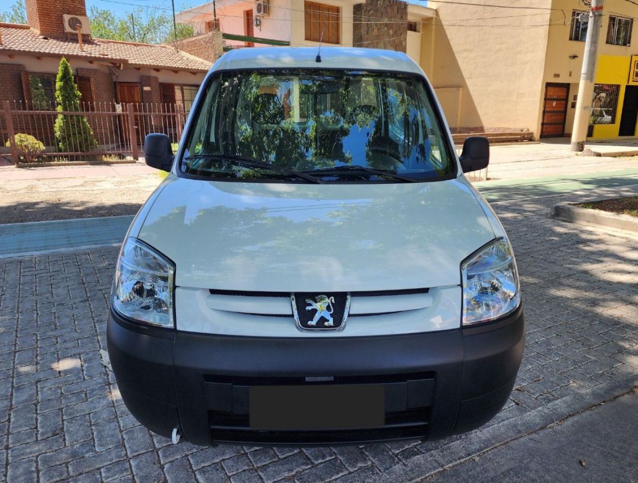 Peugeot Partner Usada en Mendoza, deRuedas