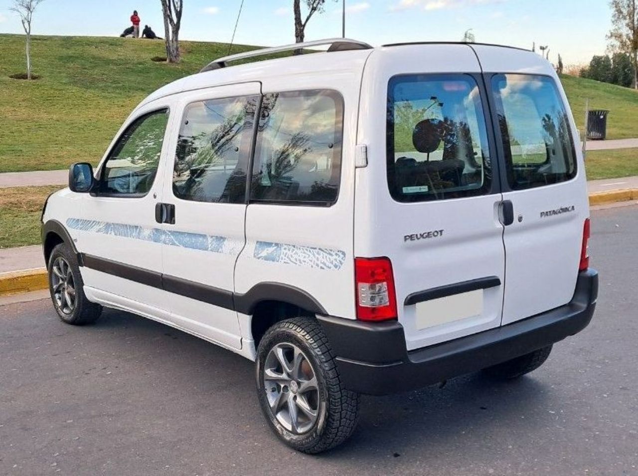 Peugeot Partner Usada Financiado en Mendoza, deRuedas