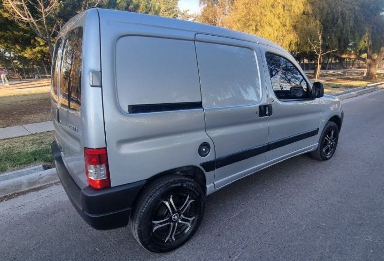 Peugeot Partner Usada en Mendoza, deRuedas