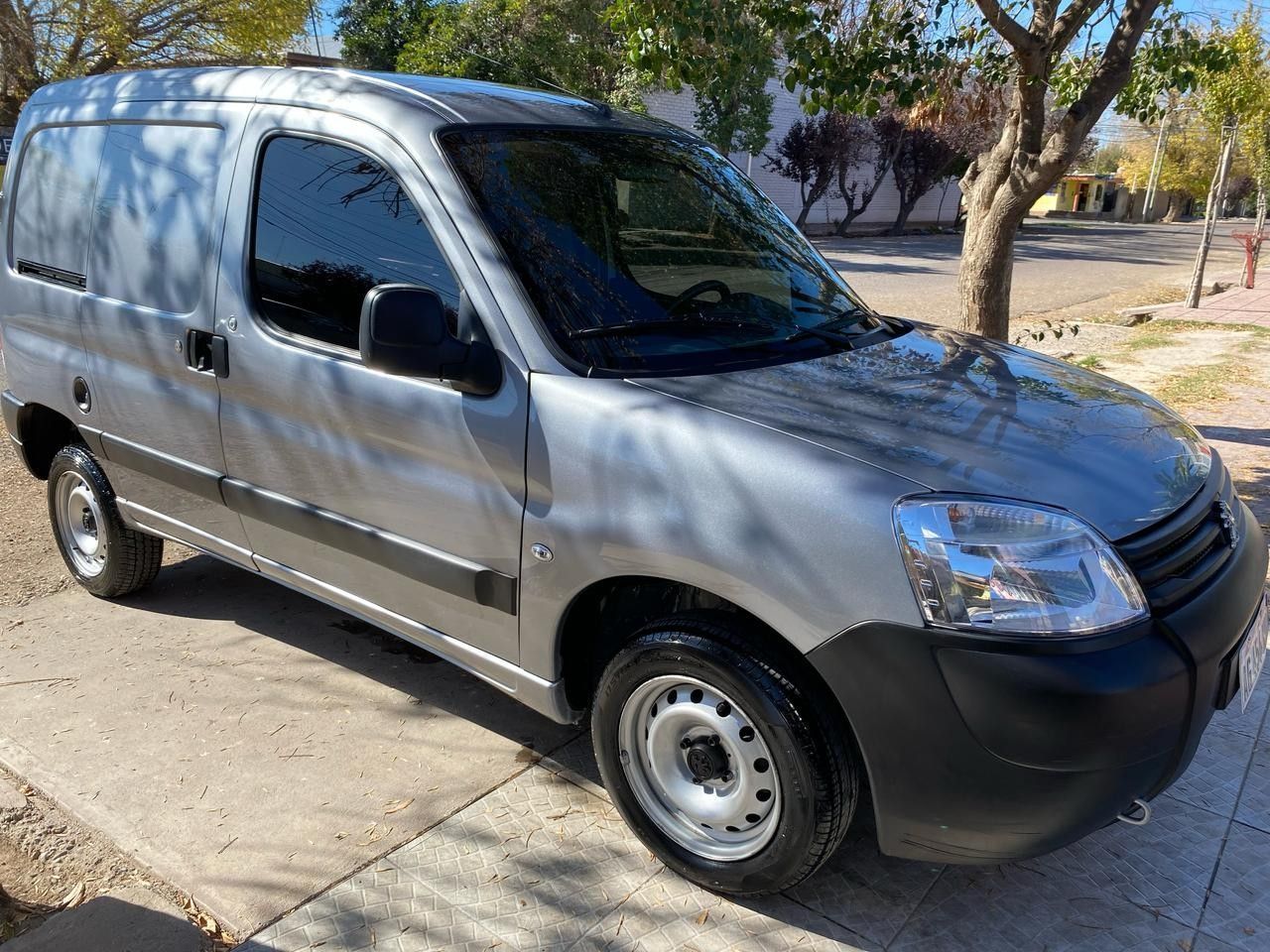 Peugeot Partner Usada en Mendoza, deRuedas
