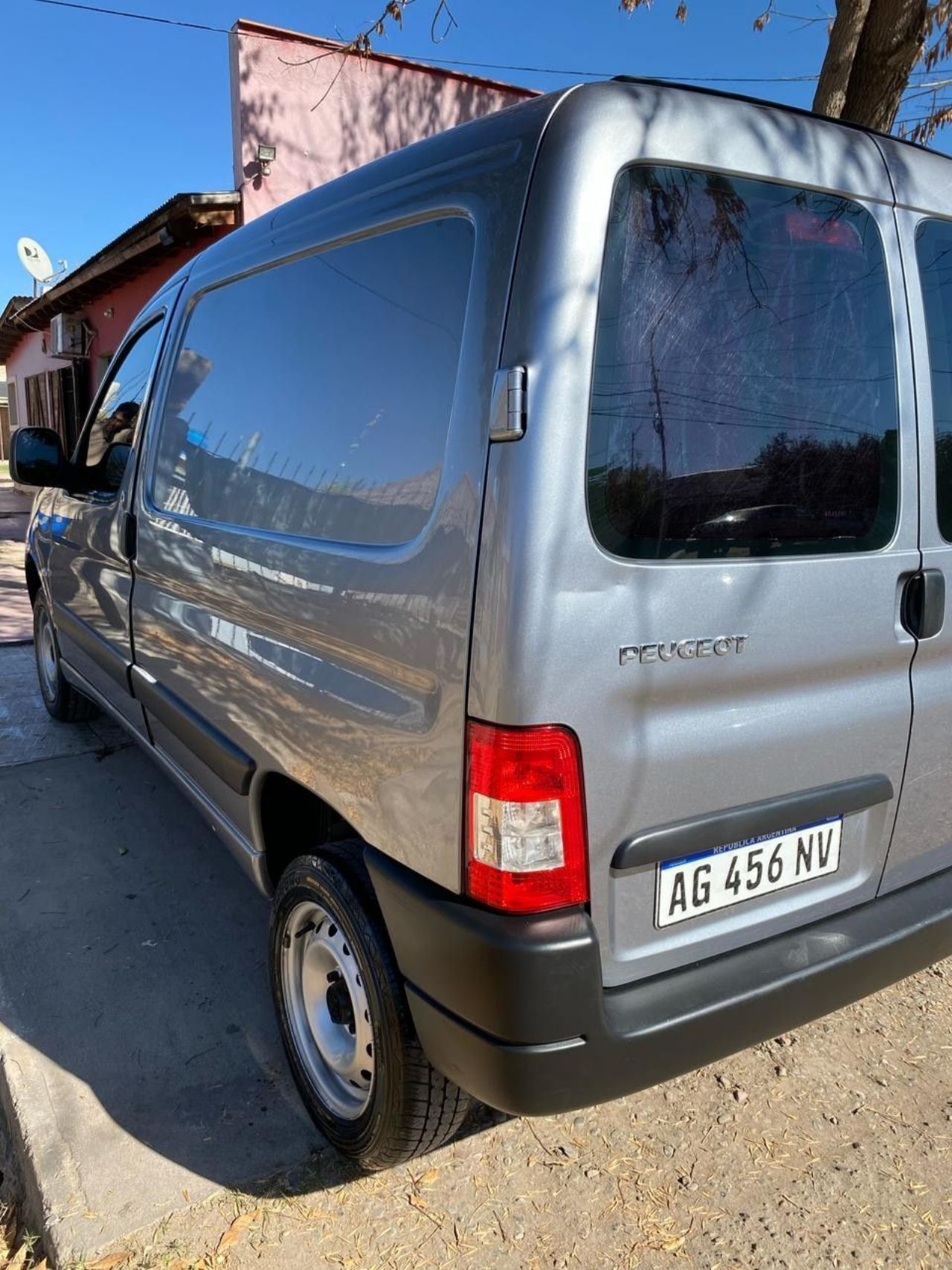 Peugeot Partner Usada en Mendoza, deRuedas