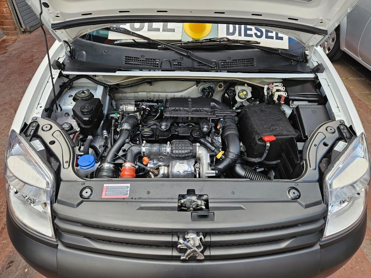 Peugeot Partner Usada en Mendoza, deRuedas