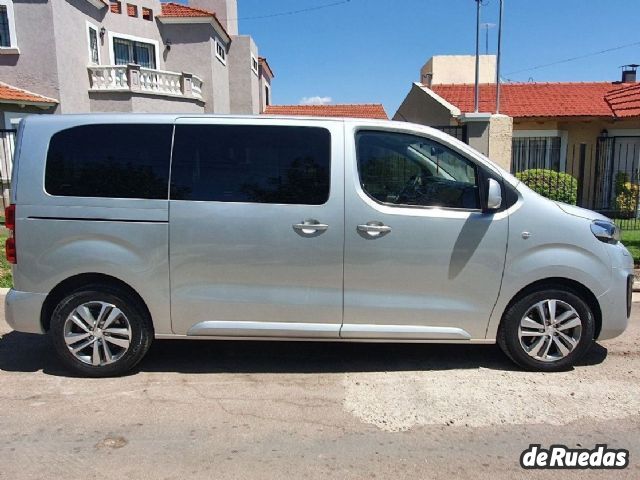 Peugeot Traveller Usado en Mendoza, deRuedas