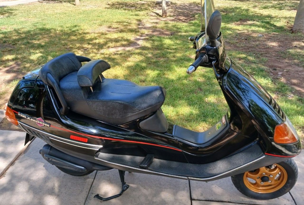 Piaggio Hexagon Usada en Mendoza, deRuedas