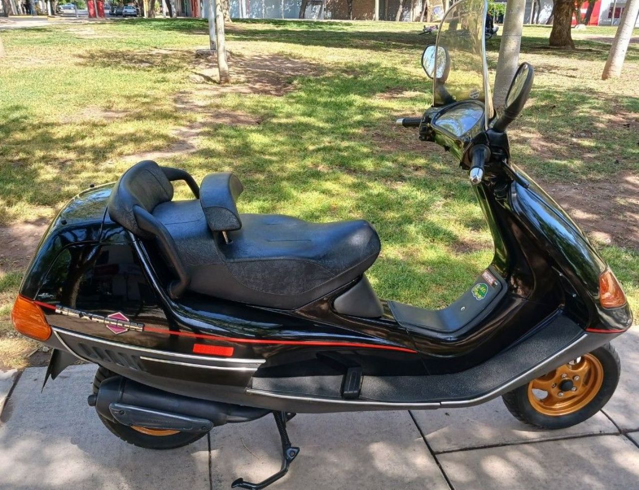 Piaggio Hexagon Usada en Mendoza, deRuedas