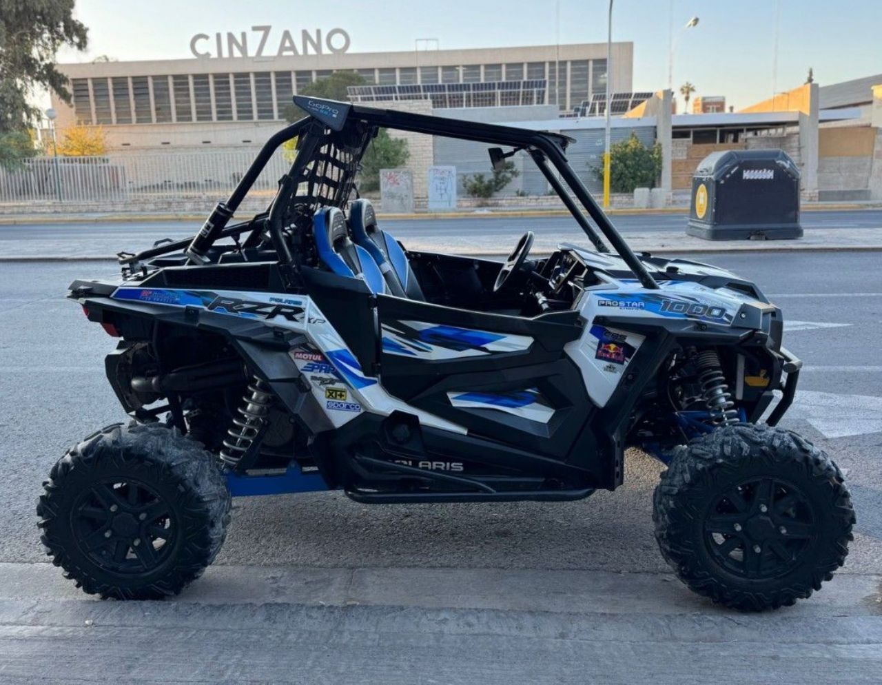 Polaris RZR Usado en San Juan, deRuedas