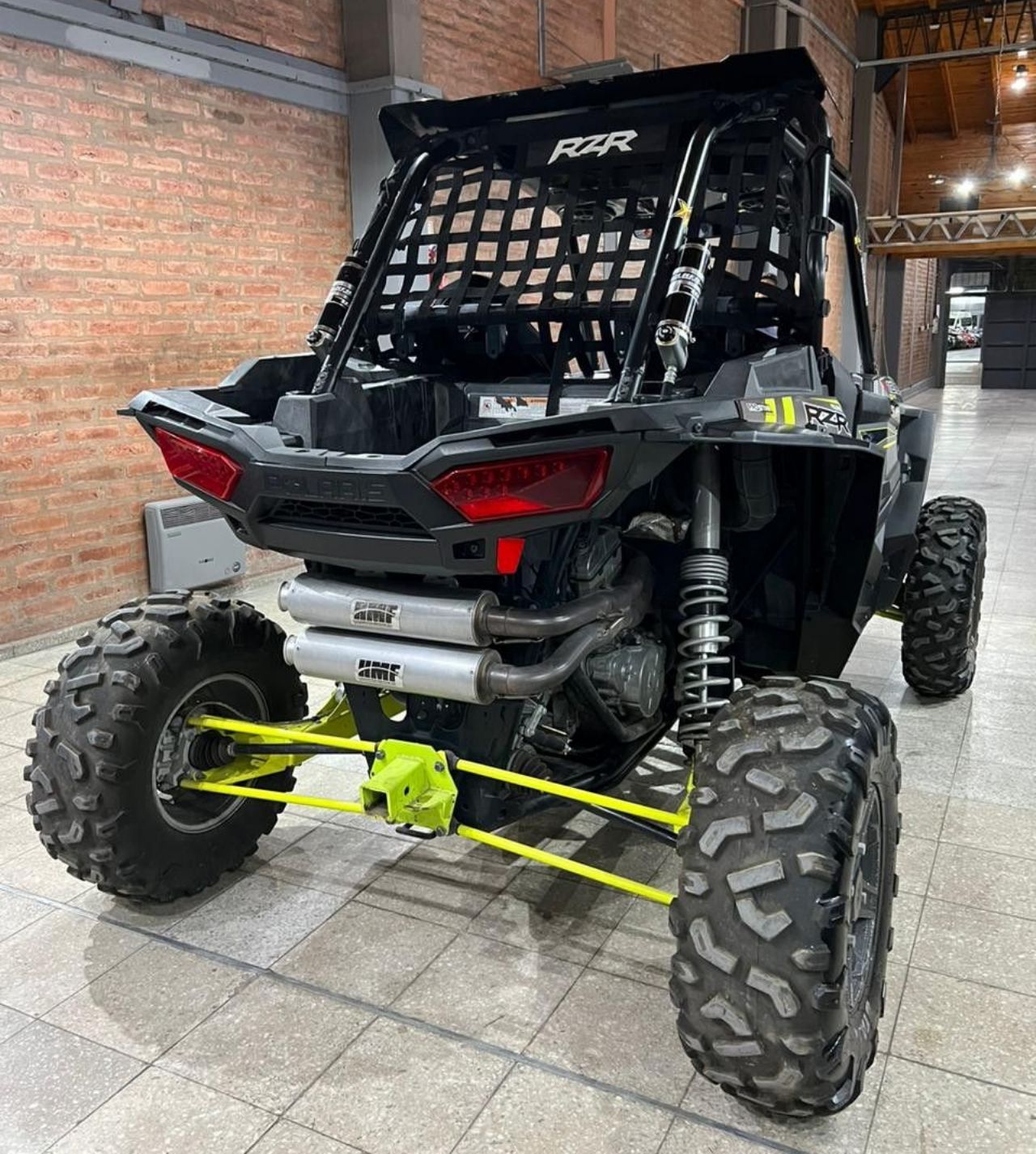 Polaris RZR Usado en San Juan, deRuedas