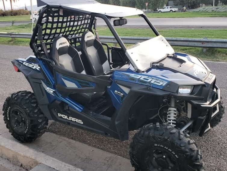 Polaris RZR Usado en San Juan, deRuedas