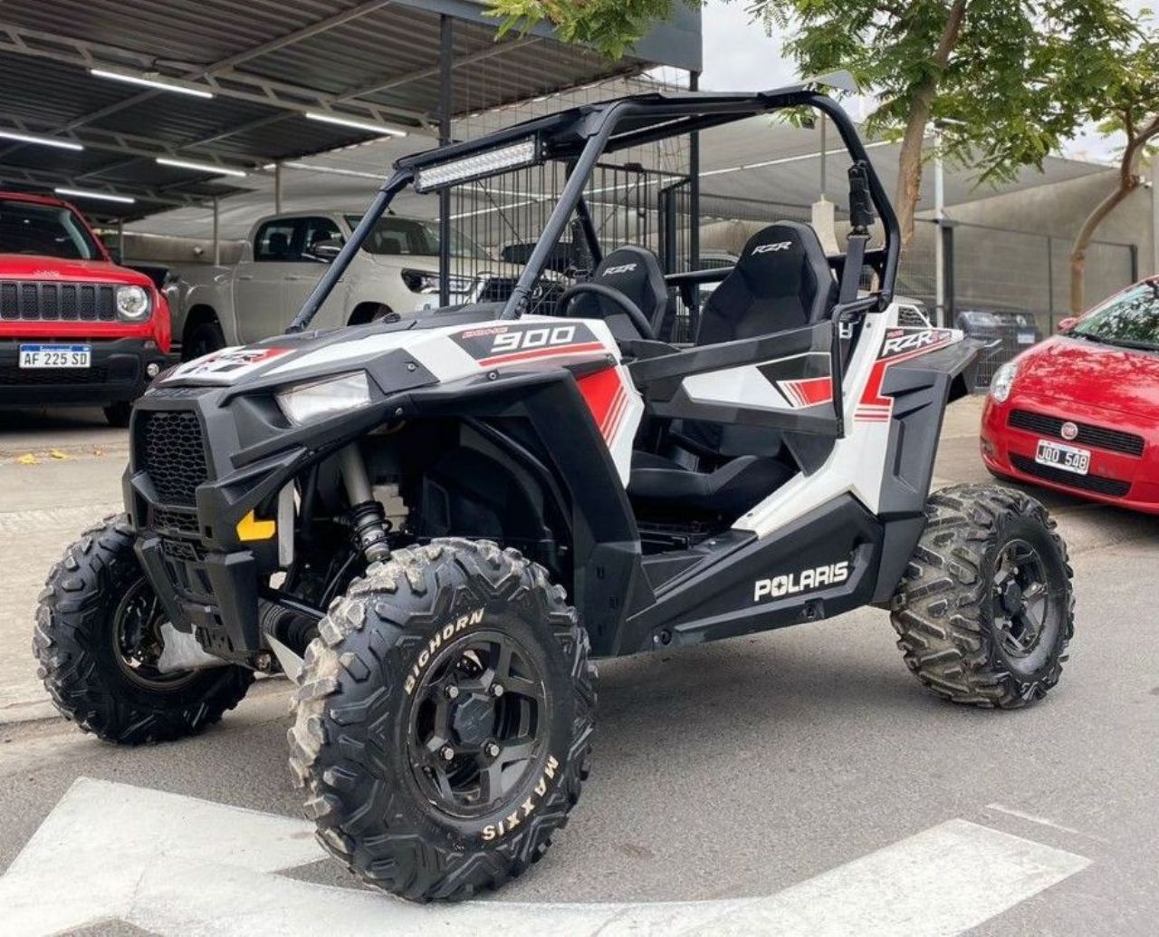 Polaris RZR Usado en San Juan, deRuedas