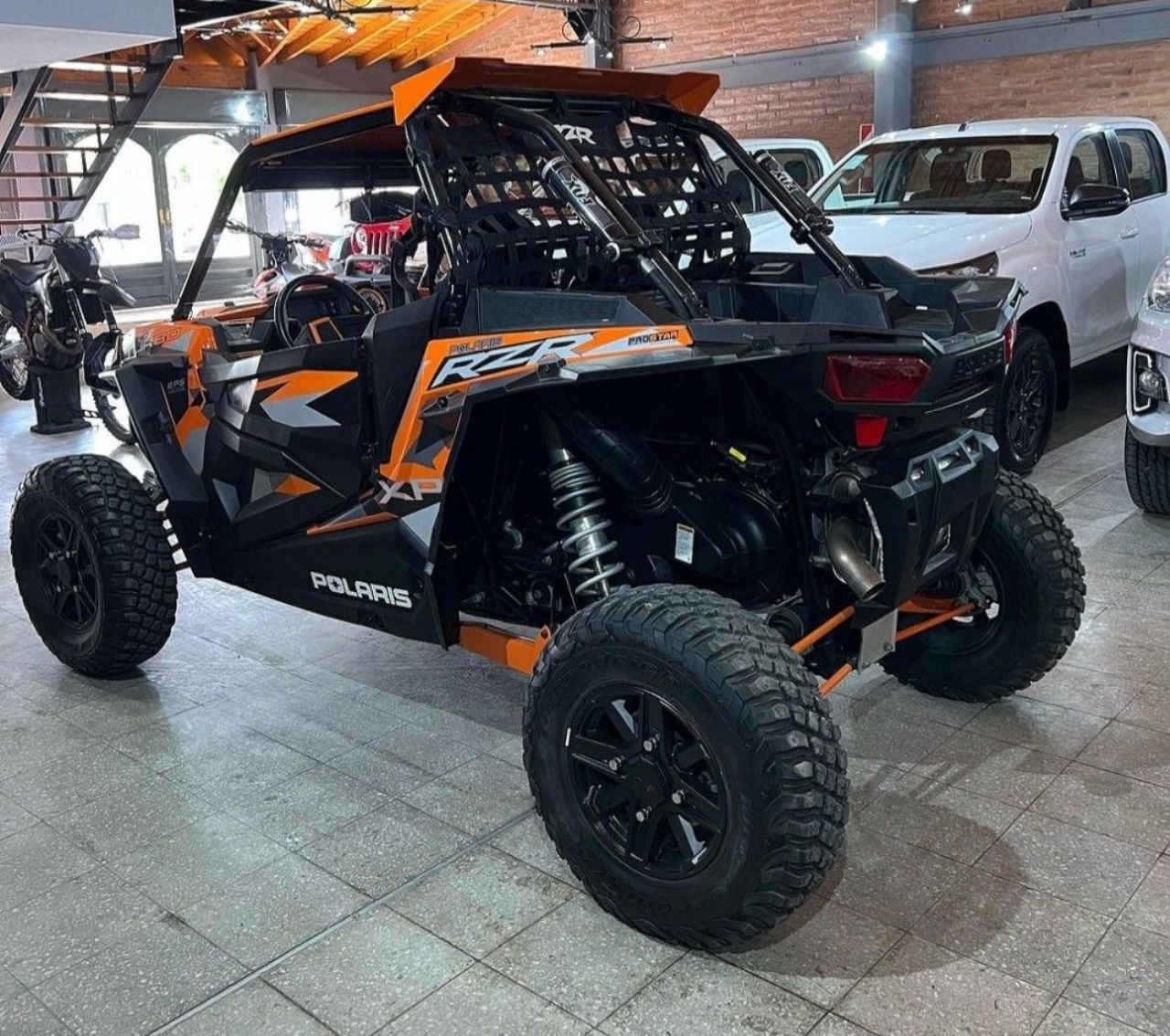 Polaris RZR Usado Financiado en San Juan, deRuedas