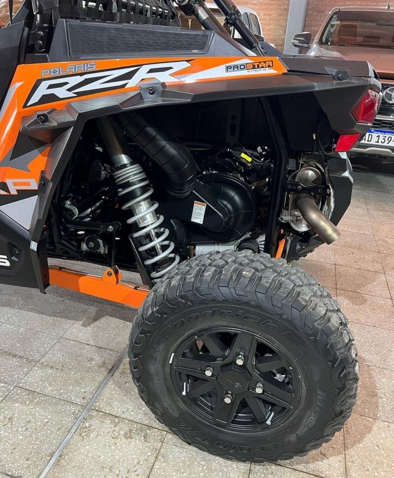 Polaris RZR Usado en San Juan, deRuedas