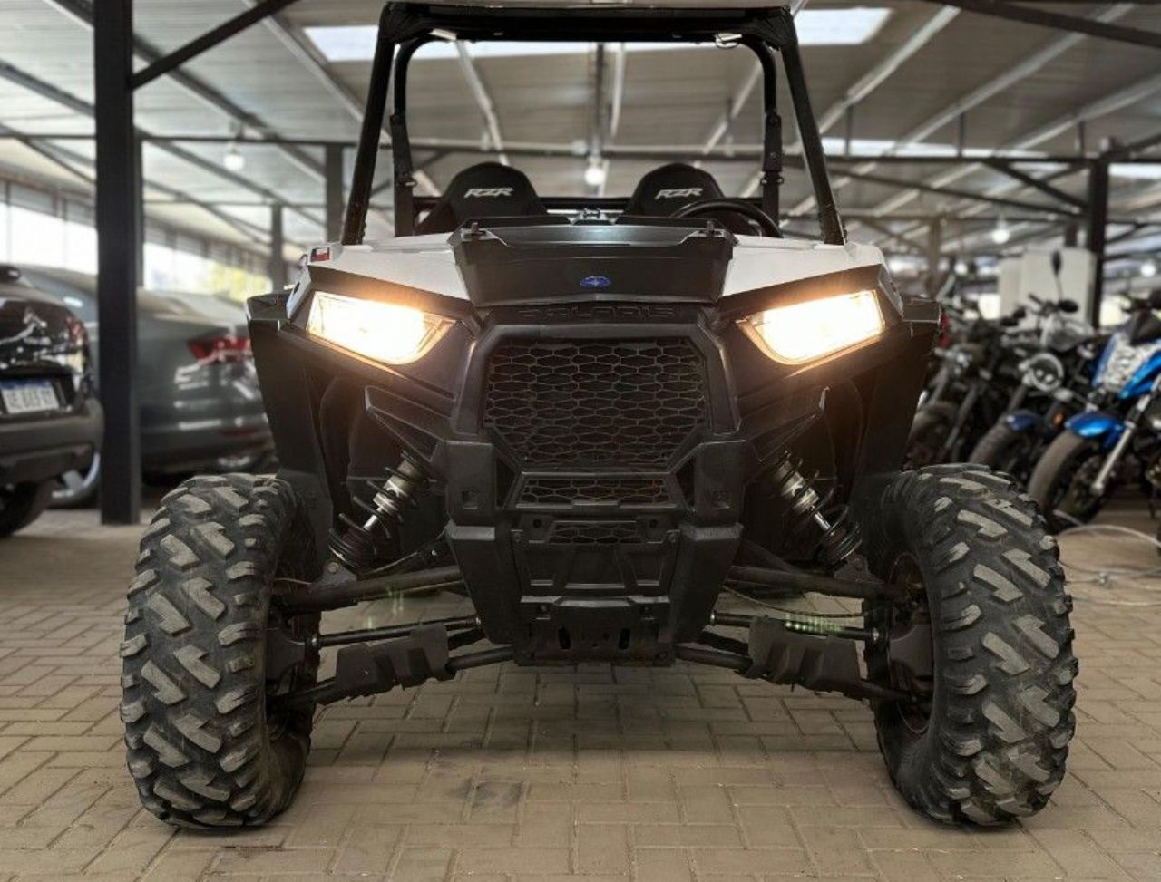 Polaris RZR Usado en Córdoba, deRuedas