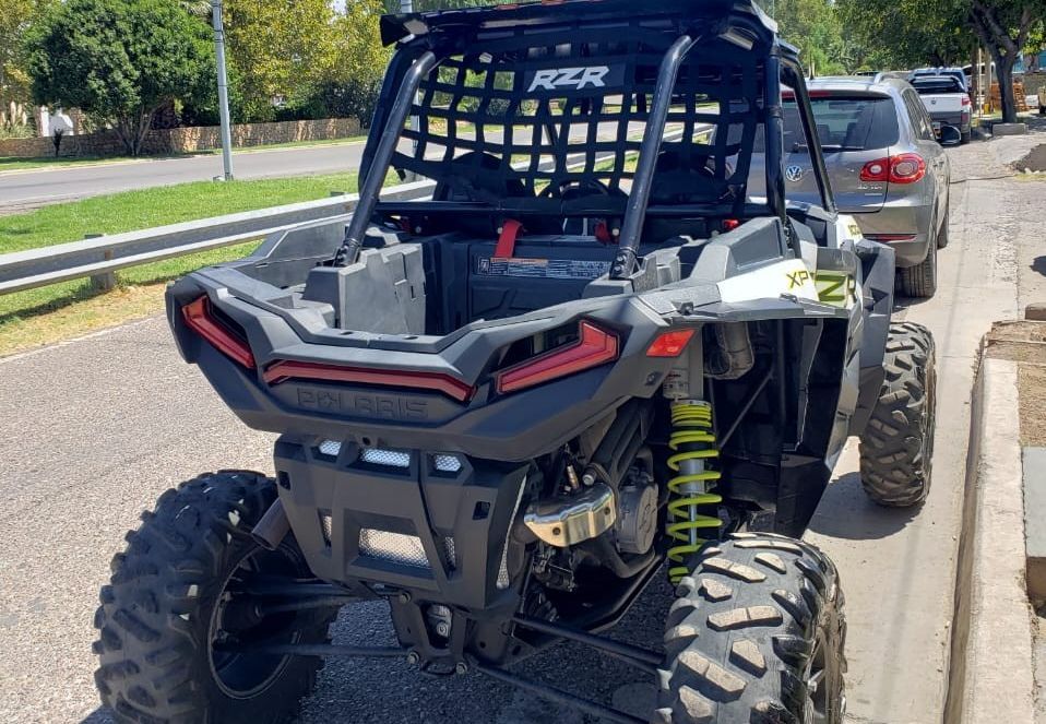 Polaris RZR Usado en San Juan, deRuedas